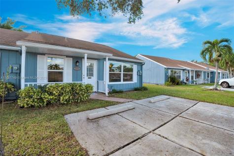 506 NW 47th Street Deerfield Beach FL 33064