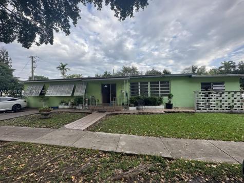 15 NE 131st Street North Miami FL 33161