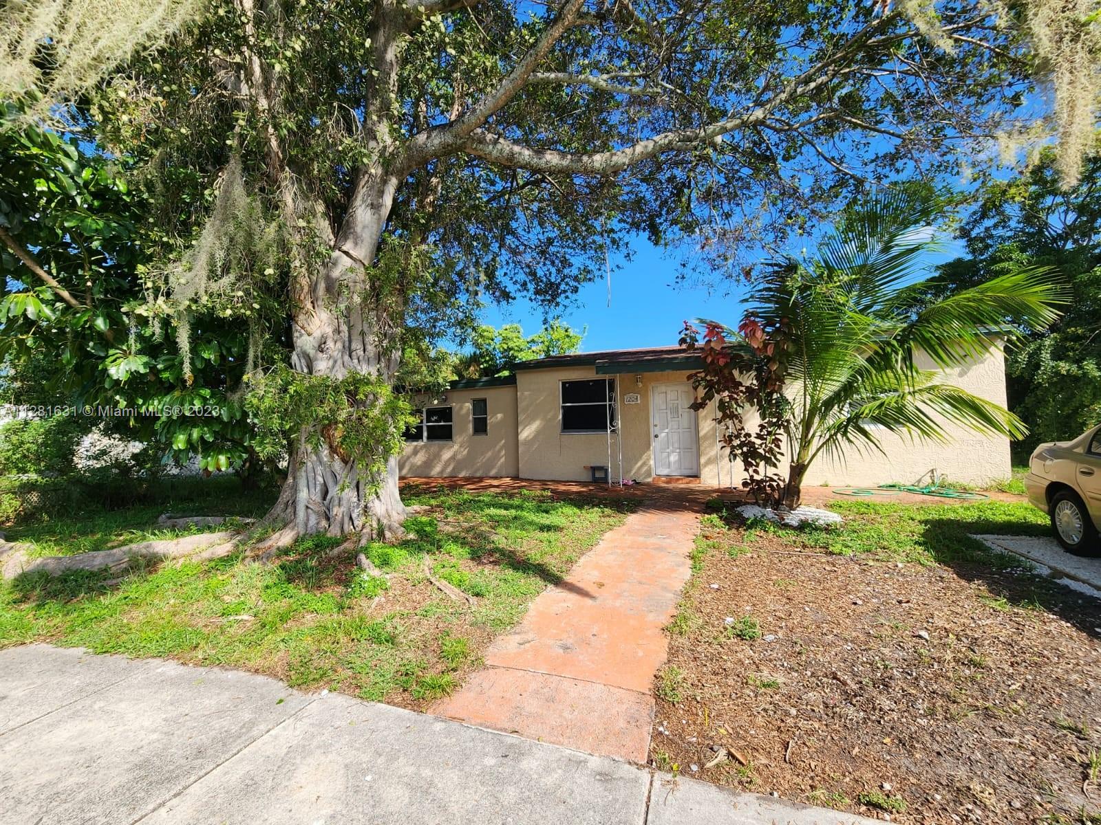 1204 NW 23rd Terrace Fort Lauderdale FL 33311
