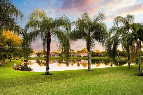 2615 Dunwoodie Place Homestead FL 33035