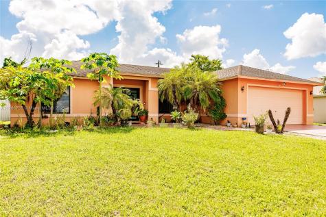 614 SW 4th Street Cape Coral FL 33991