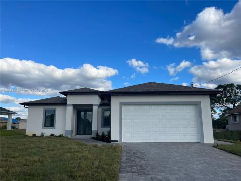 3005 Loraine Avenue S Lehigh Acres FL 33976