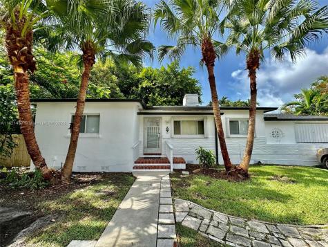 2200 SW 24th Street Miami FL 33145