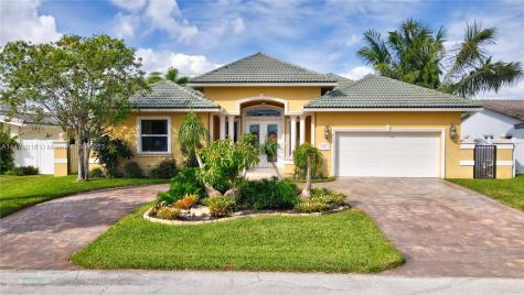 451 SE 16th Avenue Pompano Beach FL 33060