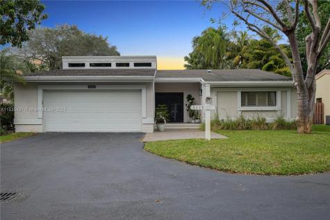 9205 SW 78th Court Miami FL 33156