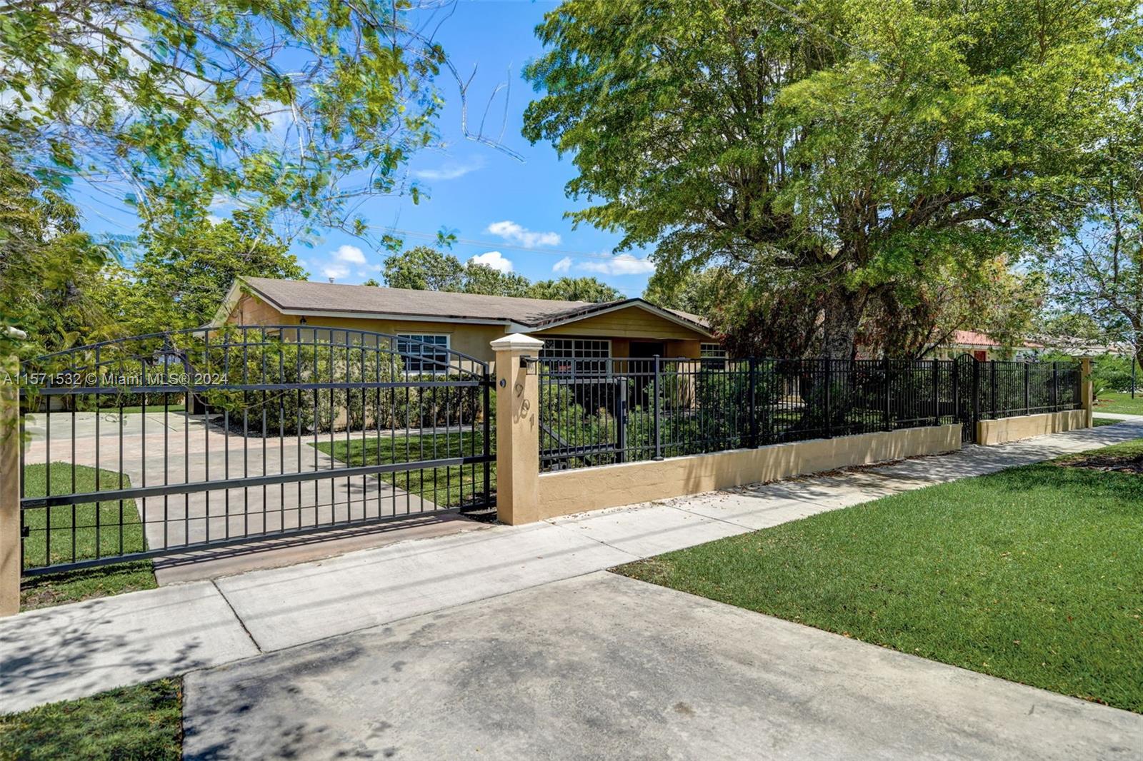 901 SW 102nd Avenue Miami FL 33174