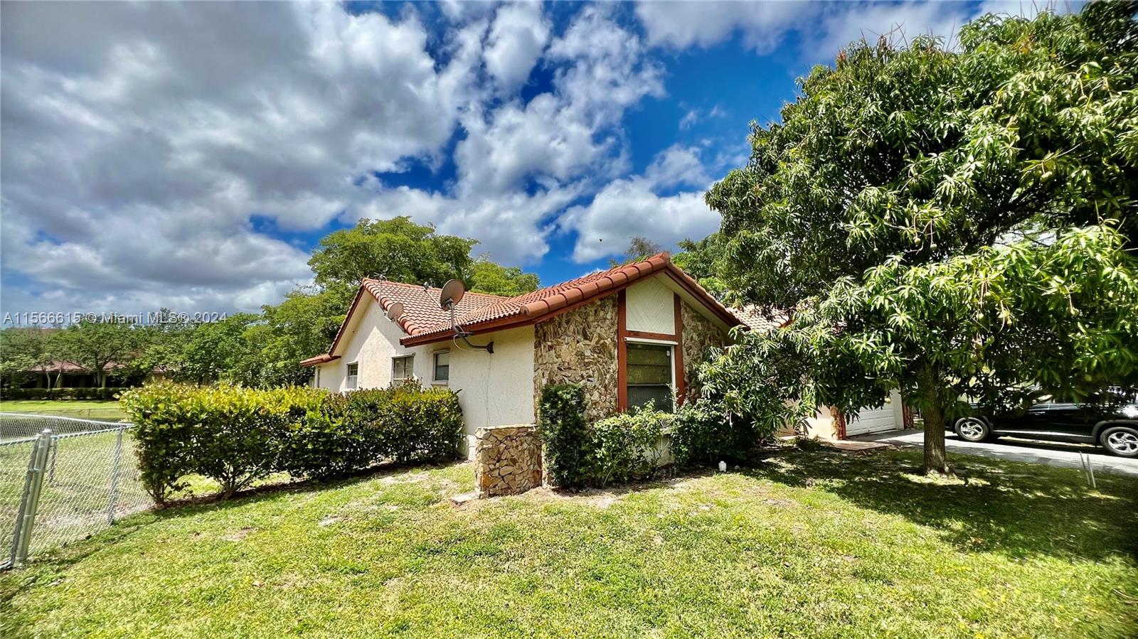 1508 NW 112th Way Coral Springs FL 33071