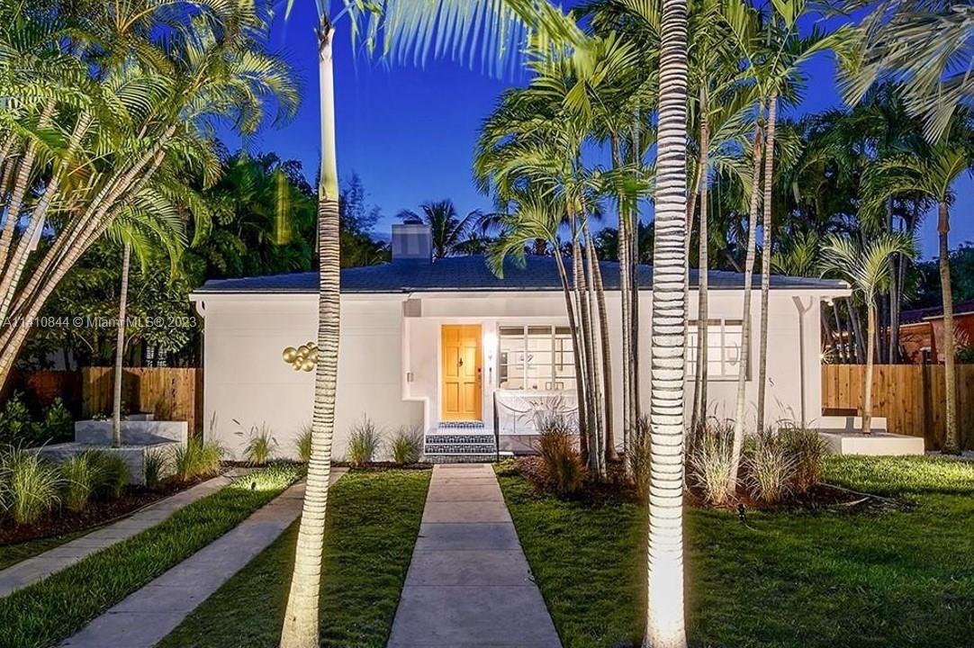 901 NE 72nd Terrace Miami FL 33138