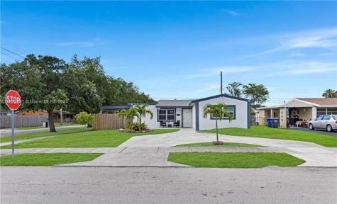 6671 Cody Street Hollywood FL 33024