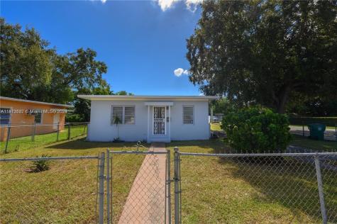 1798 NW 52nd Street Miami FL 33142
