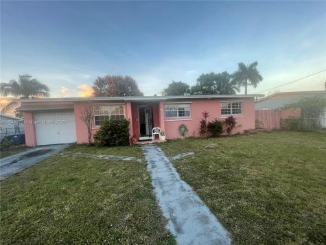 4035 NW 191st Terrace Miami Gardens FL 33055