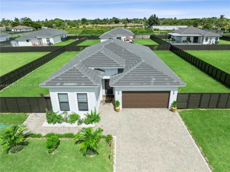 31067 SW 193rd Avenue Homestead FL 33030