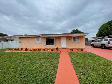 18822 NW 48th Avenue Miami Gardens FL 33055