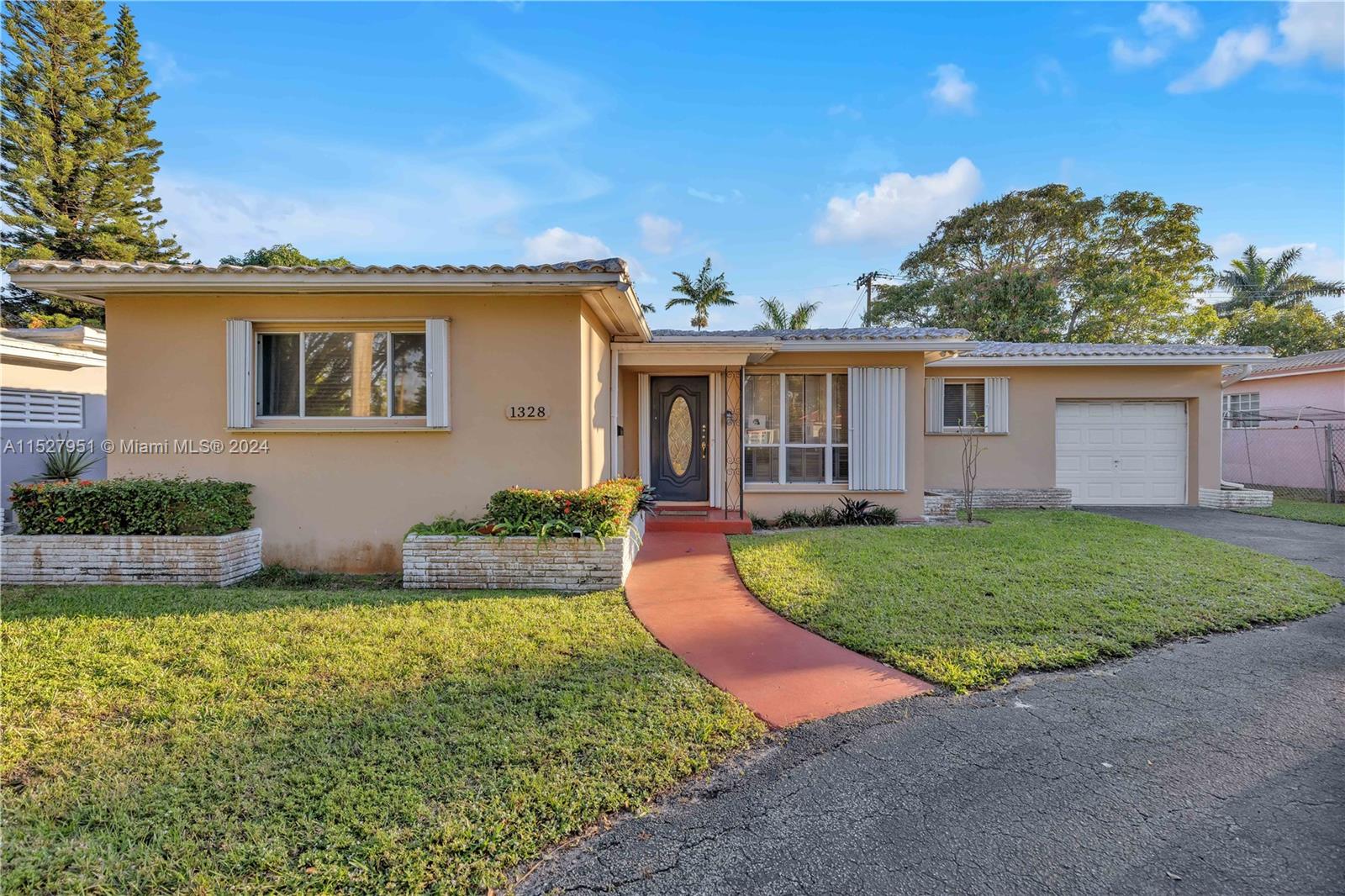 1328 Dewey Street Hollywood FL 33019