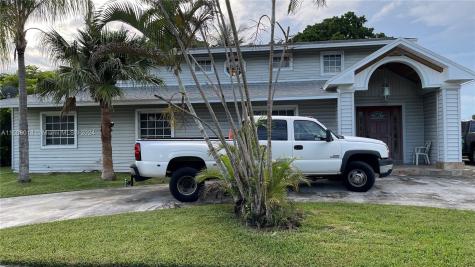 20130 Bel Aire Drive Cutler Bay FL 33189