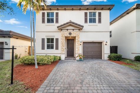2417 NE 4th Street Homestead FL 33033