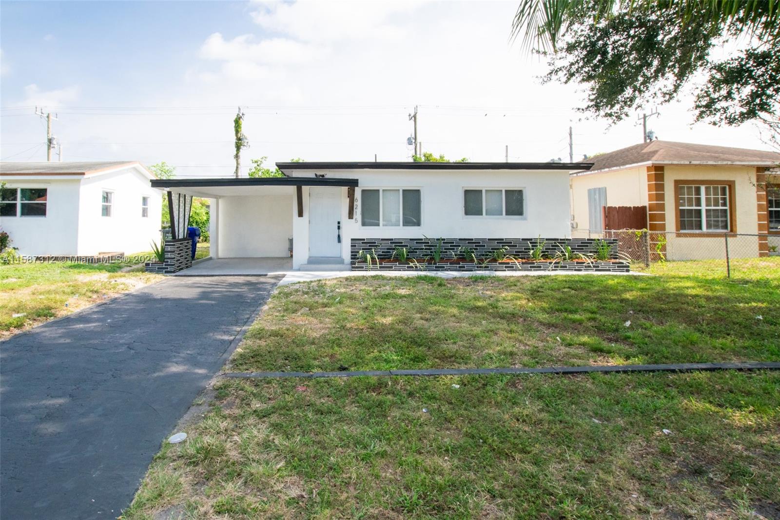 6215 Dewey Street Hollywood FL 33023