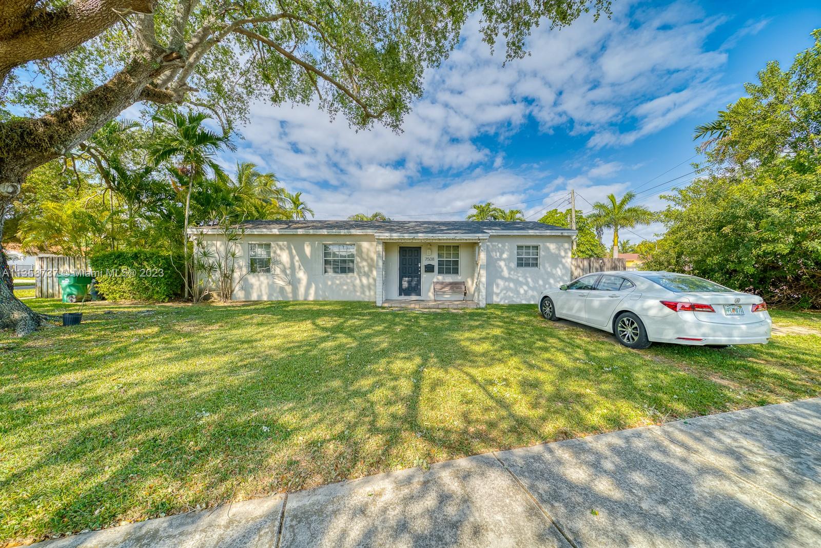 7508 S Waterway Drive Miami FL 33155