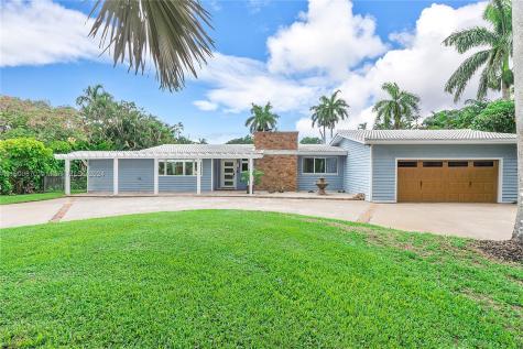 41 Holly Lane Plantation FL 33317