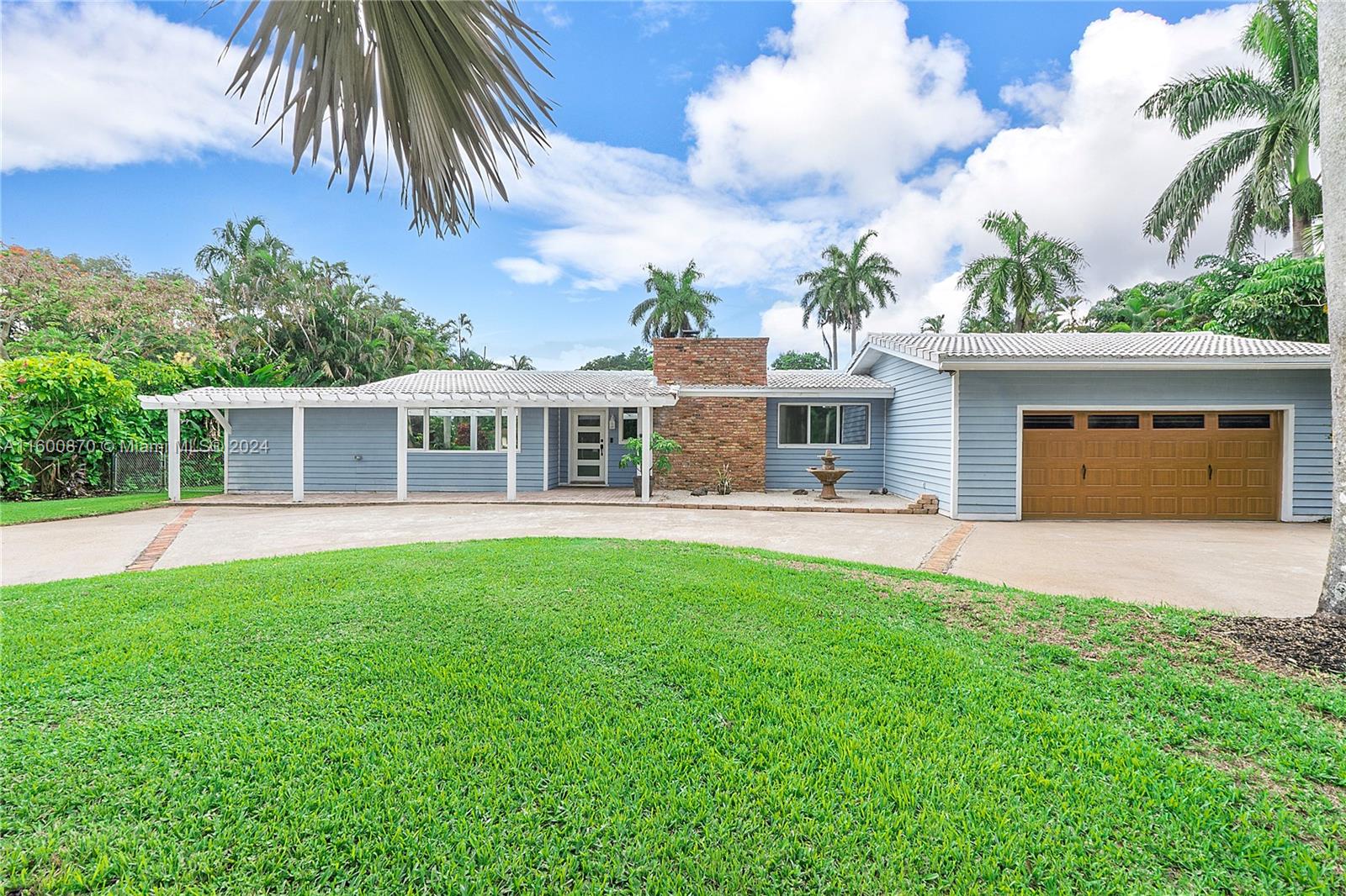 41 Holly Lane Plantation FL 33317