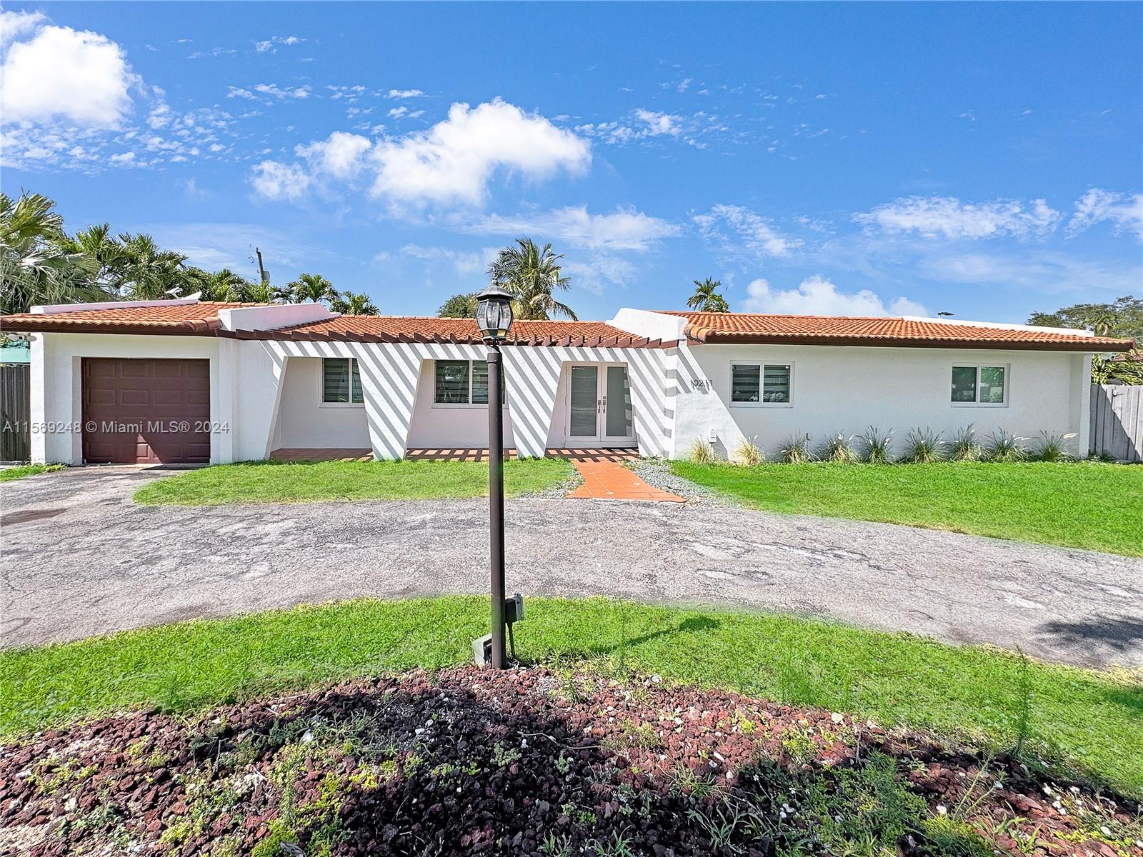 10211 SW 32nd Street Miami FL 33165