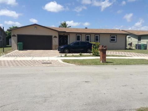 10765 SW 173rd Terrace Miami FL 33157