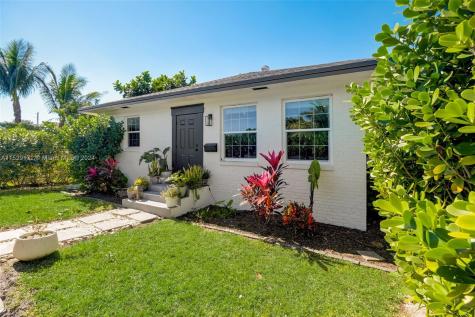 11948 NE 9th Avenue Biscayne Park FL 33161