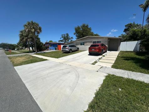 3770 SW 58th Terrace Davie FL 33314
