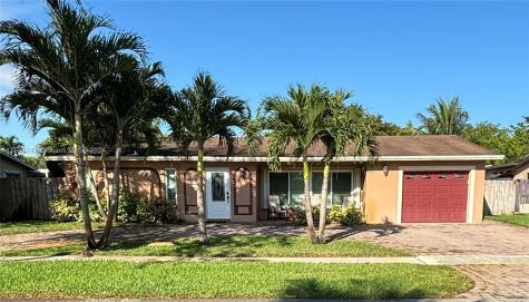 1940 NW 105th Terrace Pembroke Pines FL 33026