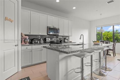 11633 SW 13th Drive Pembroke Pines FL 33025