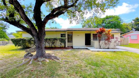 6040 SW 62nd Street South Miami FL 33143