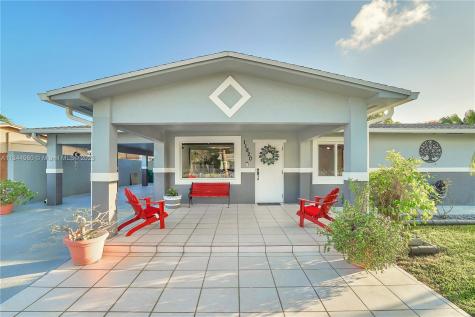 11820 SW 182nd Terrace Miami FL 33177