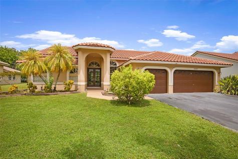 10957 NW 55th Street Coral Springs FL 33076
