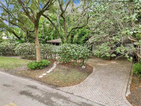 7250 Mindello Street Coral Gables FL 33143