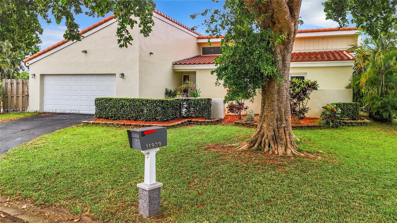 11939 NW 26th Place Coral Springs FL 33065