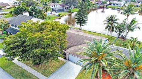 11850 NW 36th Place Sunrise FL 33323