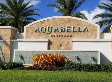 11077 W 32nd Lane Hialeah FL 33018