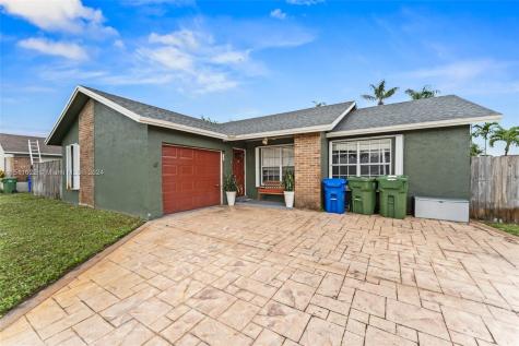 8501 NW 4th Street Pembroke Pines FL 33024