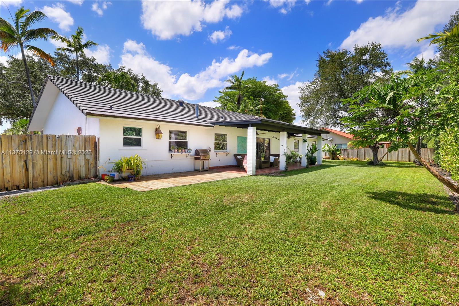 10605 SW 79th Place Miami FL 33156
