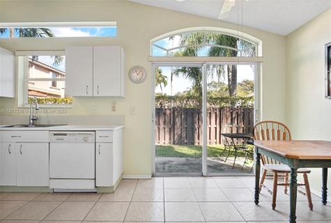 6129 NW 40th Street Coral Springs FL 33067
