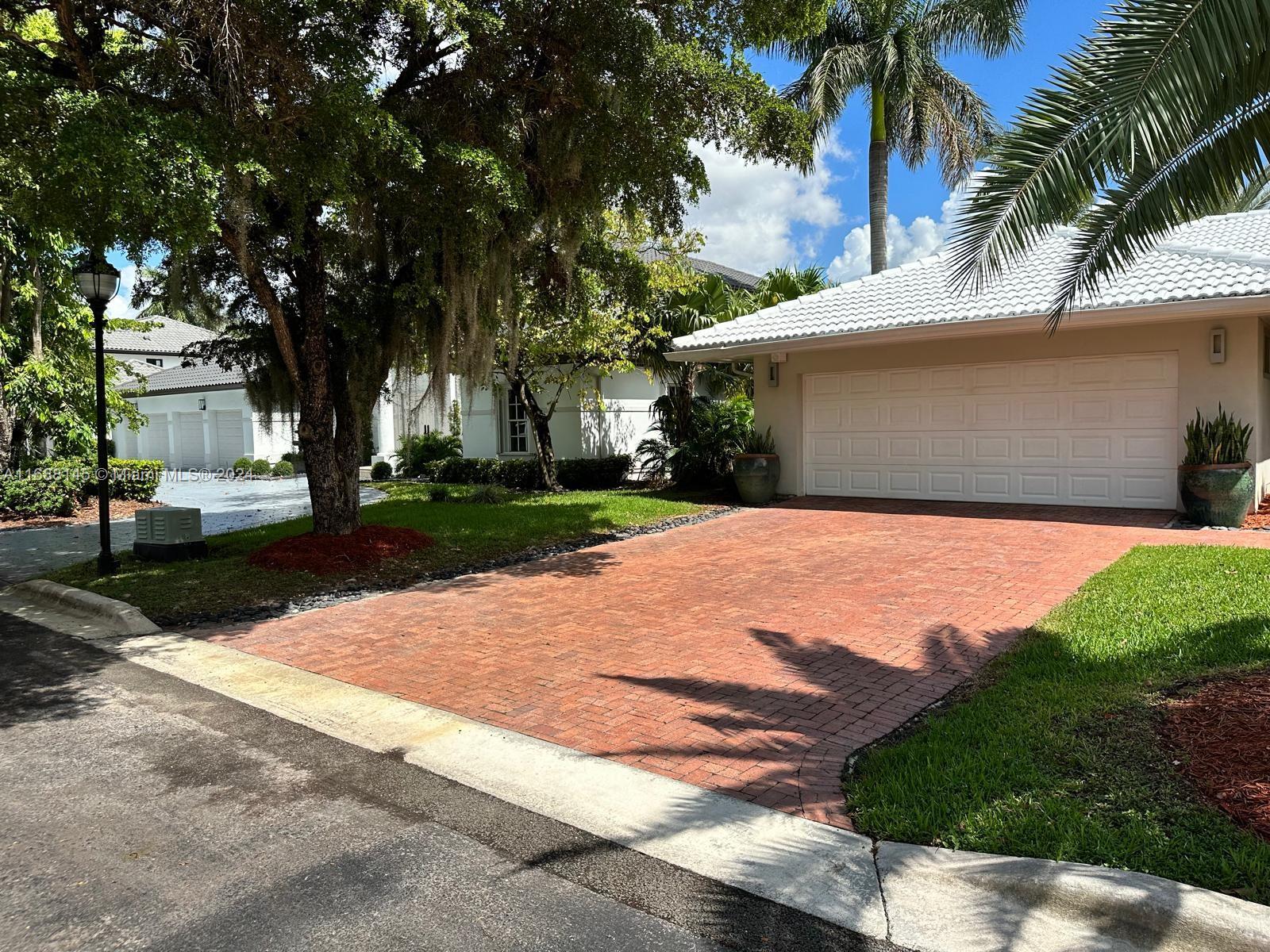 9466 NW 54th Doral Circle Lane Doral FL 33178