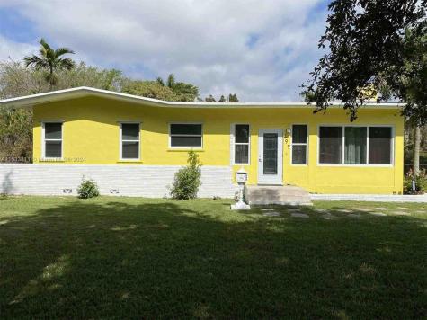 499 NE 112th Street Miami FL 33161