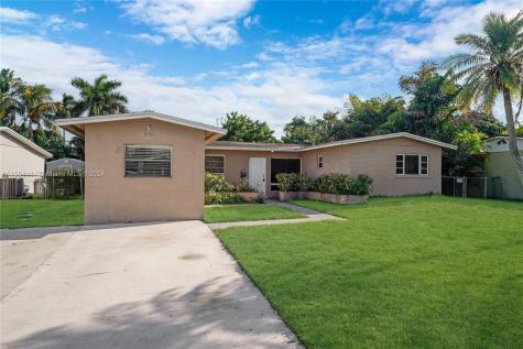 6760 Franklin Street Hollywood FL 33024
