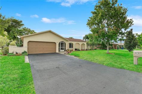 2727 NW 98th Way Coral Springs FL 33065