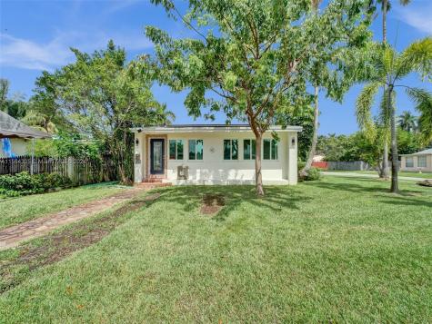 1607 Moffett Street Hollywood FL 33020