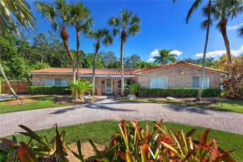 7335 SW 69th Court Miami FL 33143