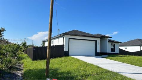 2505 26th Street W Lehigh Acres FL 33971