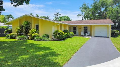 9010 SW 186th Terrace Cutler Bay FL 33157