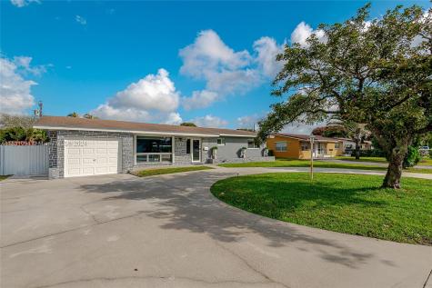 7171 SW 10th Street Pembroke Pines FL 33023