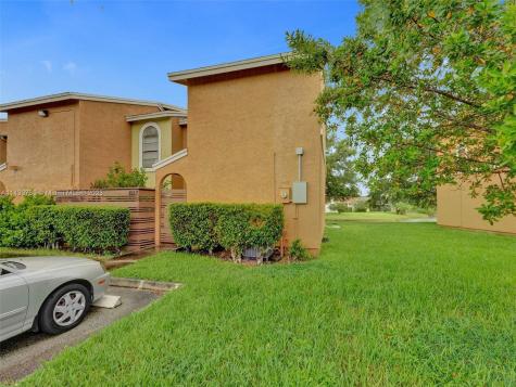 8123 NW 71st Court Tamarac FL 33321